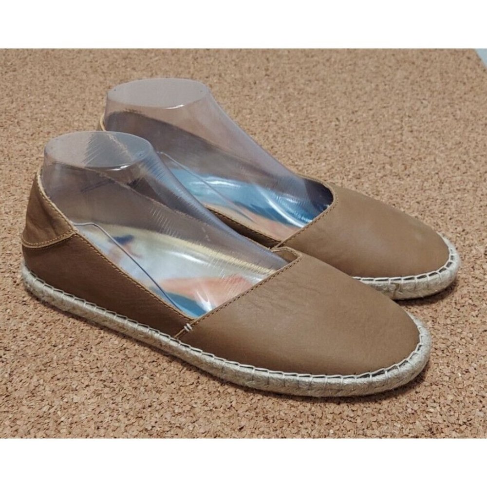 OluKai Women's Kaula Pa'a'ili Leather Slip On Flat Shoe Tan/Brown Size 9.5